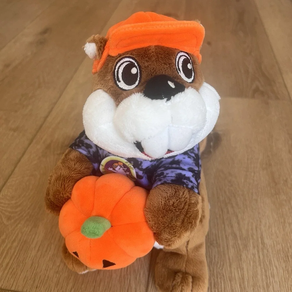 BUC-EE'S‎ Beaver Halloween 10